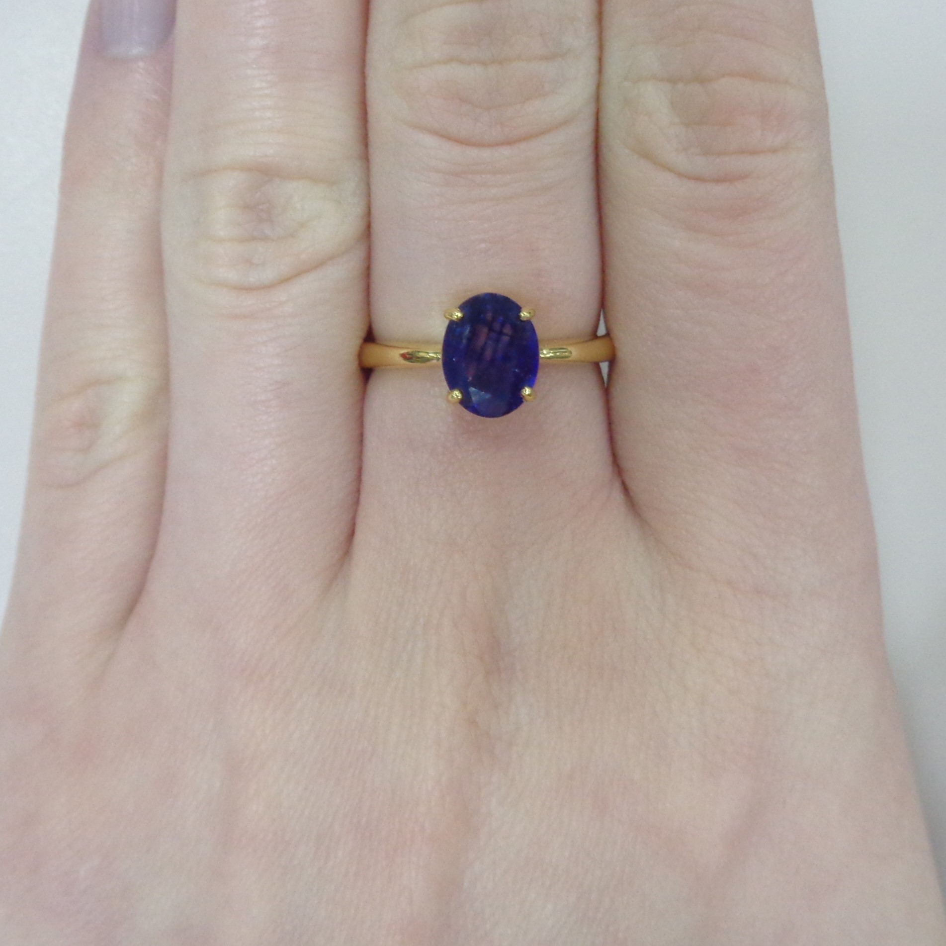 Серебряное кольцо с сапфиром